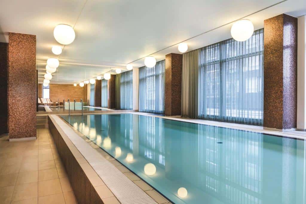 adina apartment hotel