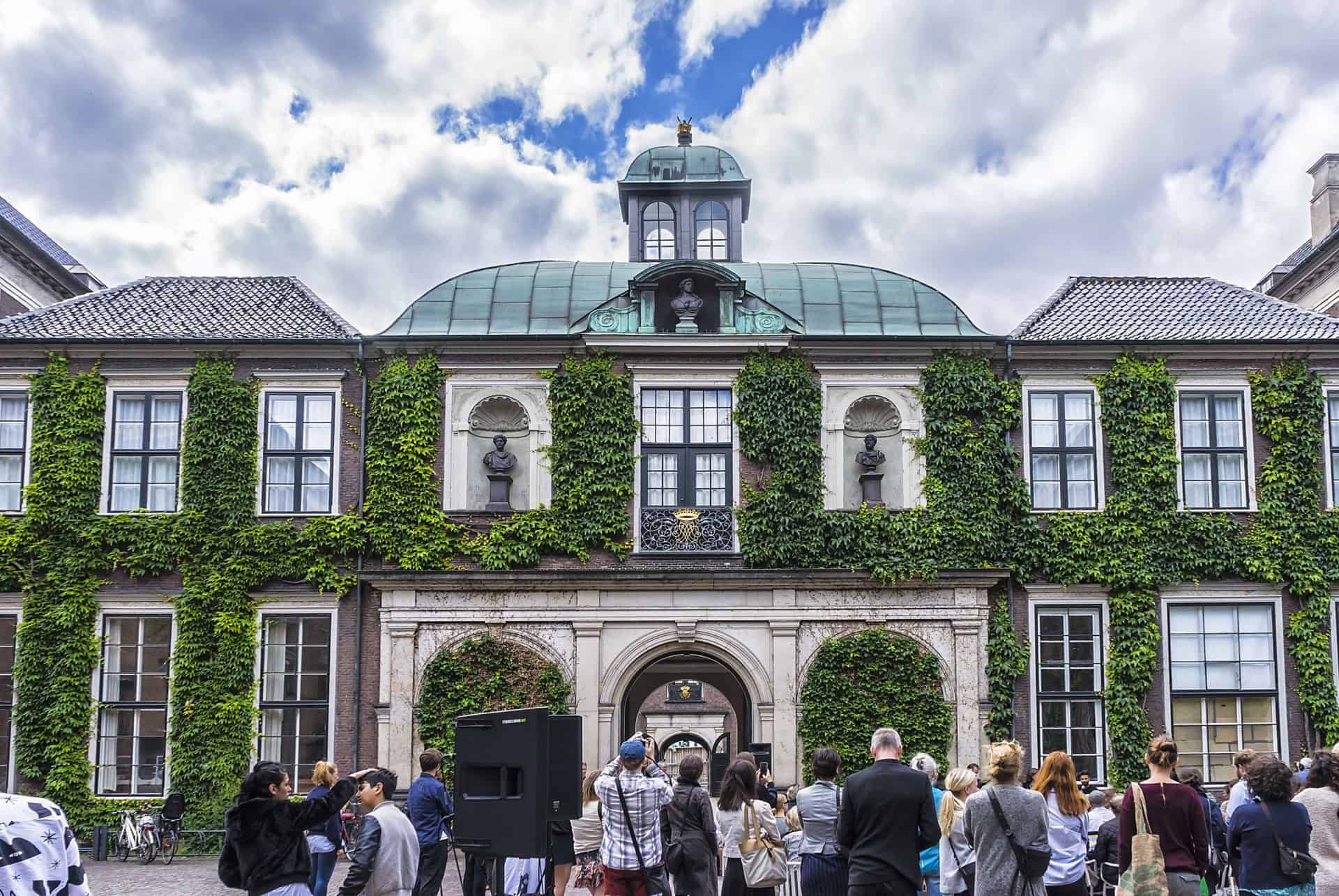 chateau charlottenborg
