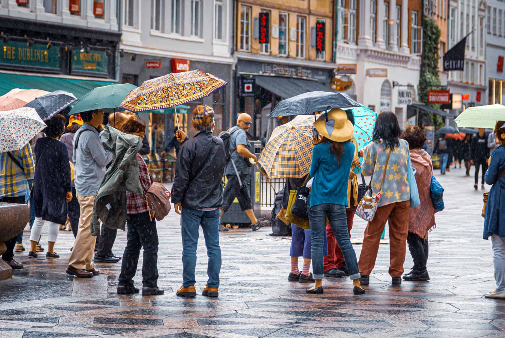 touristes pluie touristes pluie