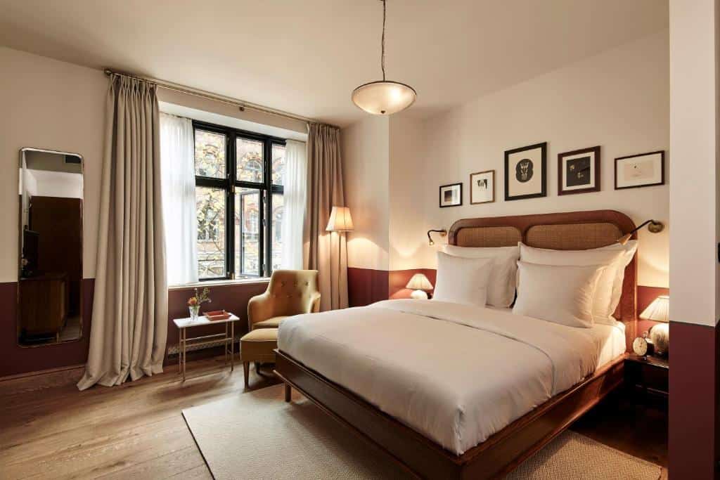 hotel sanders hotel sanders